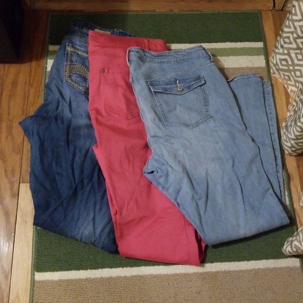 Jean's 3